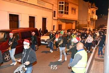 Papá Noel visita de sorpresa Lomo Magullo (Telde)/Francisco Javier Santana.